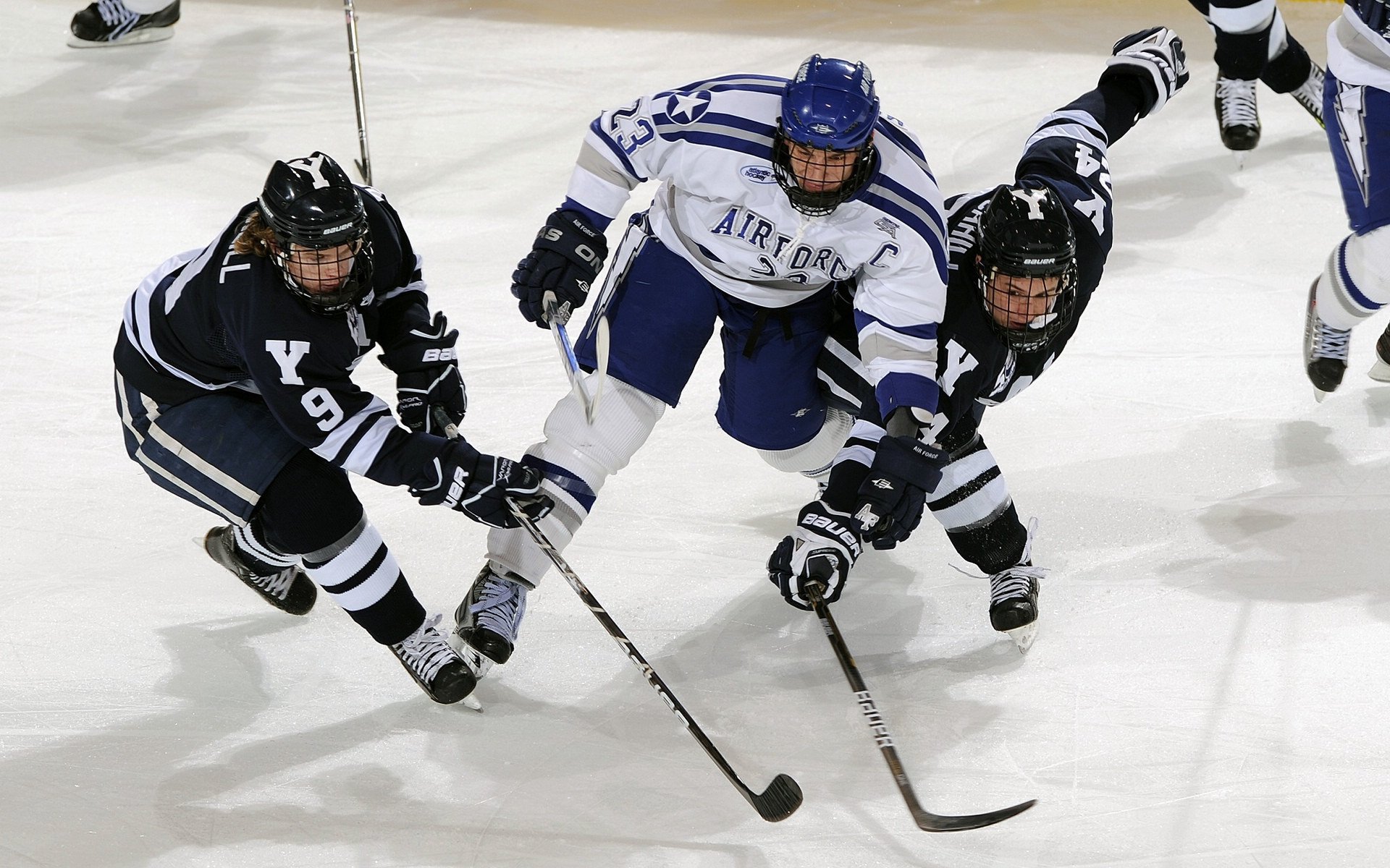 九游app下载-青训设施建设为何门槛高搭建慢，青训体系
